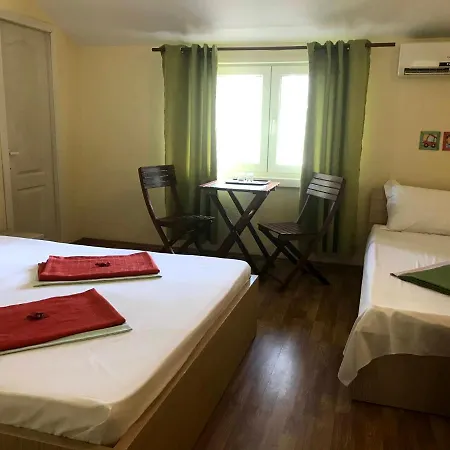 Vila Valentina בית הארחה אפורי נורד